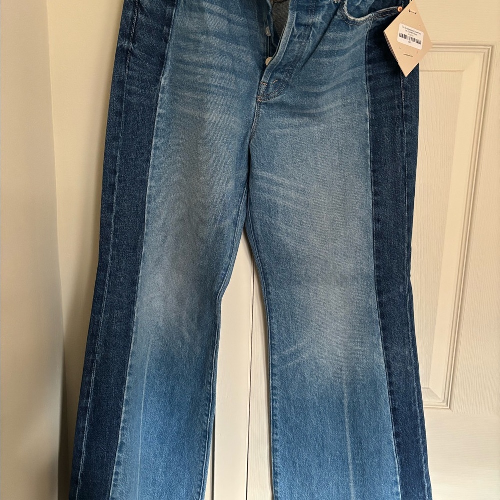 Mother Denim The Tux Sidestepper Sneak Fray
28 / Double Stacked - Picture 15 of 15